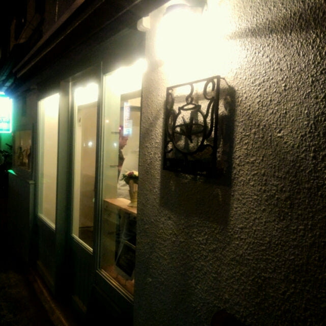 CHOU CHOU wine stand（豊中）｜ワインとデリの立ち飲み、本町で2013年から
