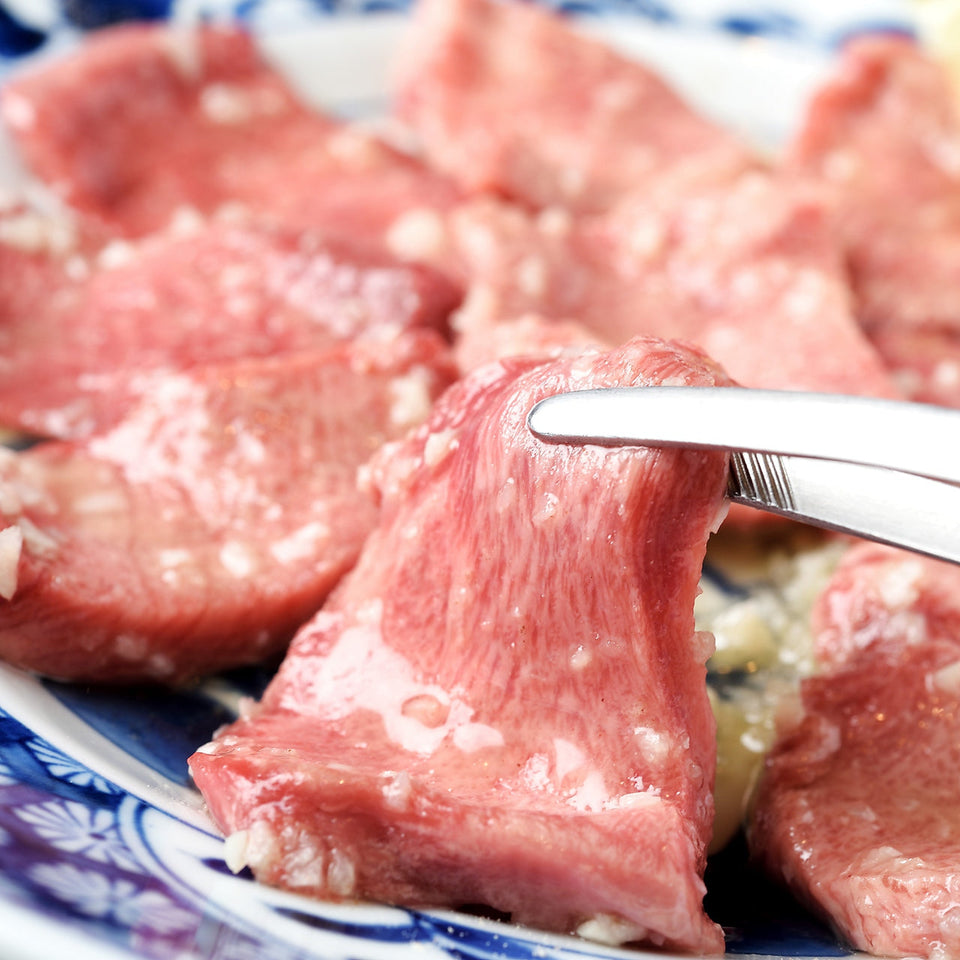 焼肉ホルモン ざくろの熟成生タン