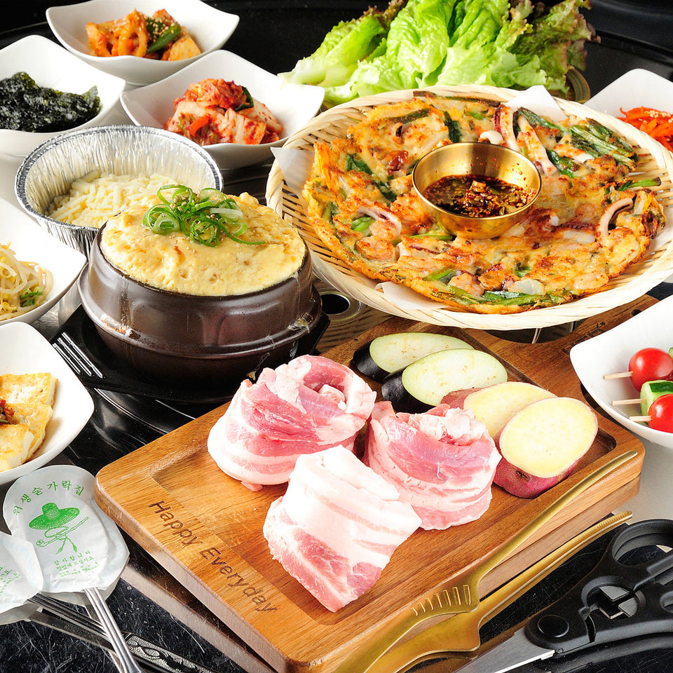 韓国料理チングネのサムギョプサルのセット