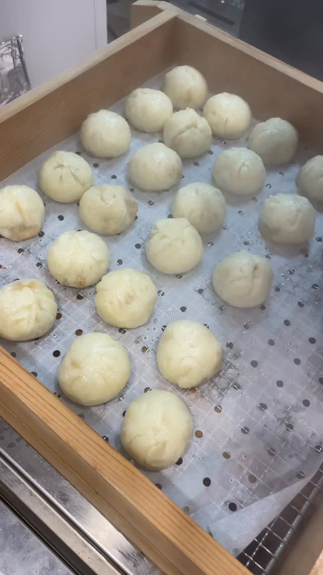 ぶたまん あねらんの蒸したてのぶたまん
