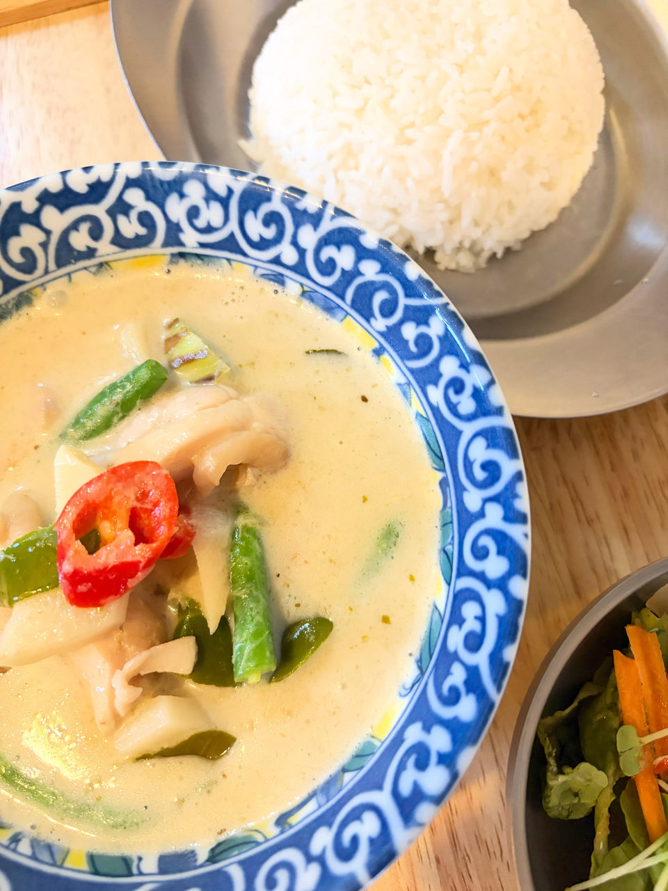 アジアン料理と燻製バル HaHaHaのグリーンカレー