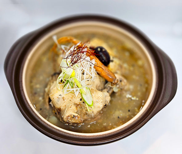 韓国料理バムの五穀参鶏湯