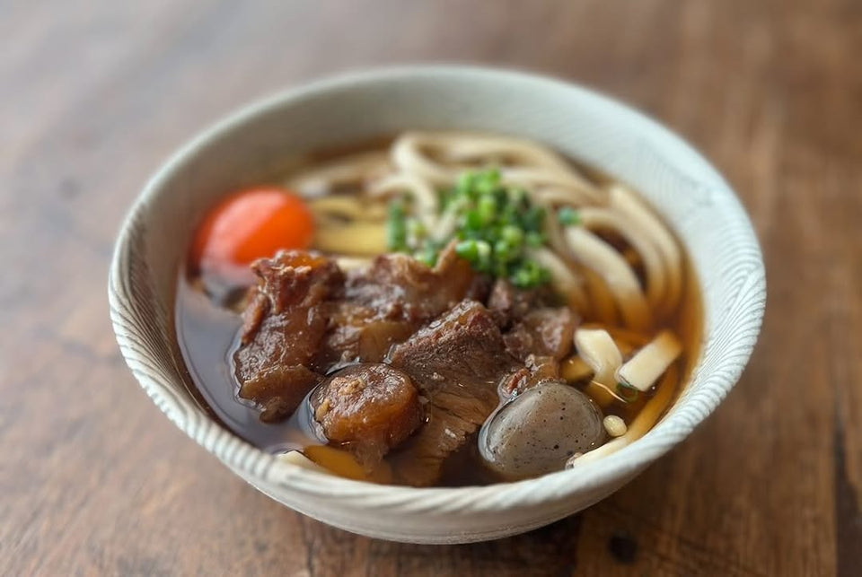 惑星のウドンドの牛すじ煮込みのうどん